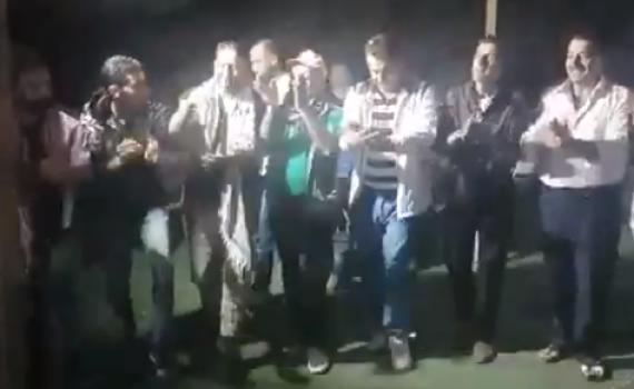 מביש; בחאן אל אחמר חוגגים. צפו