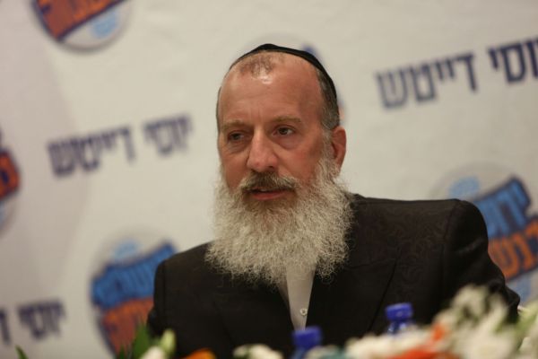 דייטש בראיון לסרוגים: "החרד"לים רואים בי שליח"