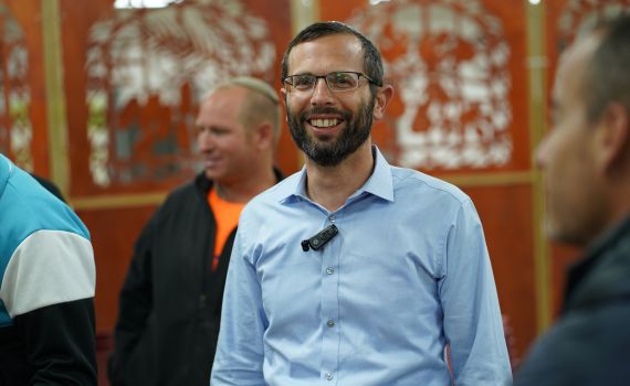 גנץ לאחר נצחונו: "לא נחגוג היום את הזכייה הגדולה"