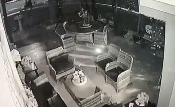 צפו: רגע פגיעת הטיל בבית בבאר שבע