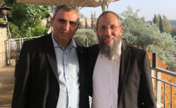 רב סרוג נוסף הודיע על תמיכה בזאב אלקין