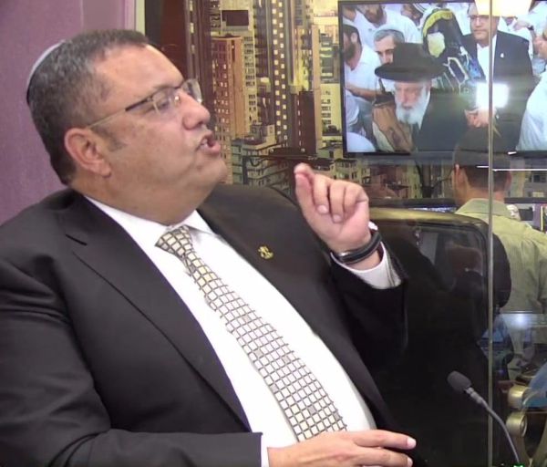 ליאון באולפן סרוגים: "הציונות הדתית תצביע לי"