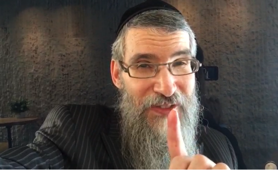 צפו: אברהם פריד בבקשה לא שגרתית מהמעריצים