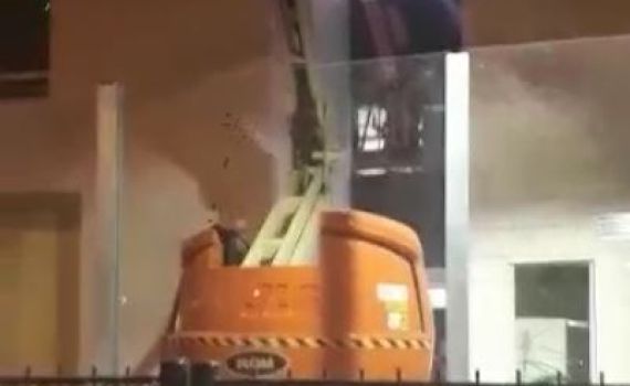 סערה בפ"ת: מדוע בוצעו עבודות באולפנה בשבת?