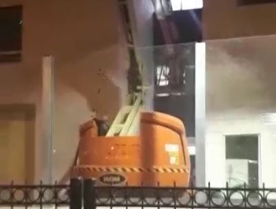 סערה בפ"ת: מדוע בוצעו עבודות באולפנה בשבת?