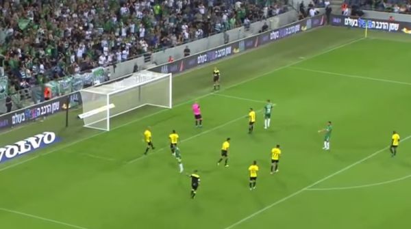 בצרות צרורות: מכבי חיפה הושפלה בביתה. צפו