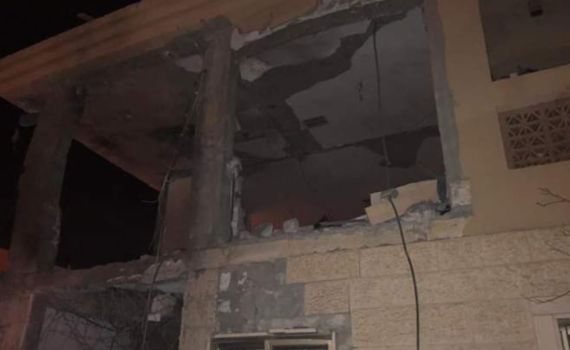 טיל שנורה מעזה פגע בבית בבאר שבע