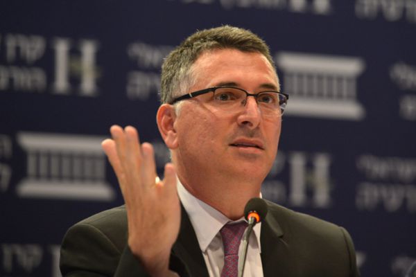 סקר:לפיד וגבאי מתאוששים; כמה מנדטים שווה סער?