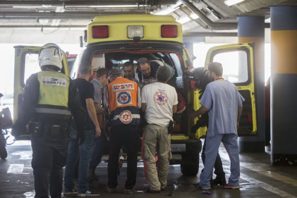 אירוע דריסה בביתר עלית; שוטר נפצע