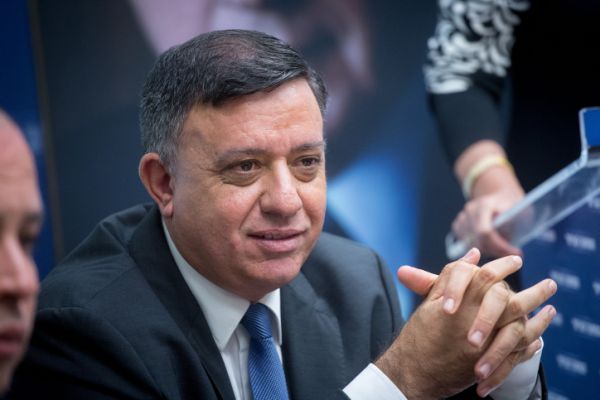 הדיל נחשף: ההצעה של הליכוד שגבאי סירב לה