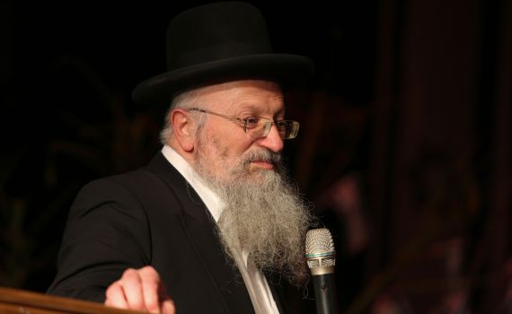 הרב אליהו: "שירות נשים מחליש את צה"ל"