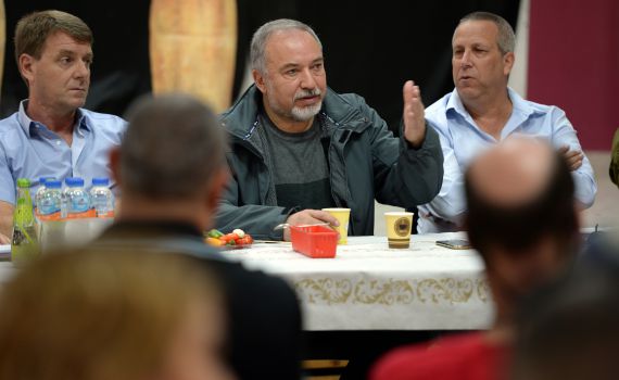 "זו לא מחאה עממית אלא אלימות מאורגנת"