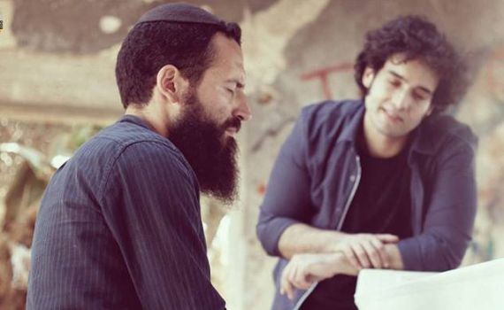 מזהים? אחיה כהן בדואט מרגש עם זוכה כוכב נולד •צפו