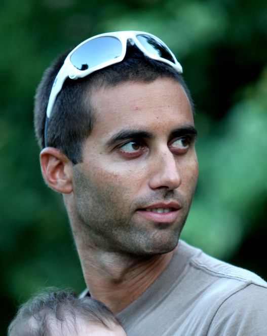 הלם: גל פרידמן מוכר את מדליית הזהב האולימפית