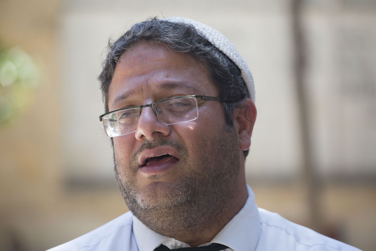 יגאל סרנה כינה תושב חברון "נאצי" וישלם לו פיצויים