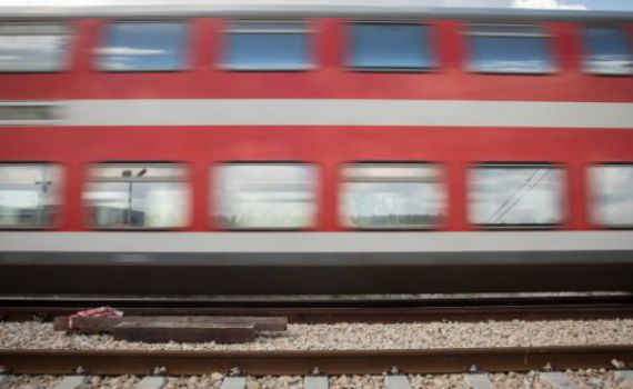 לא להאמין: ההפתעה שנמצאה על רציף הרכבת