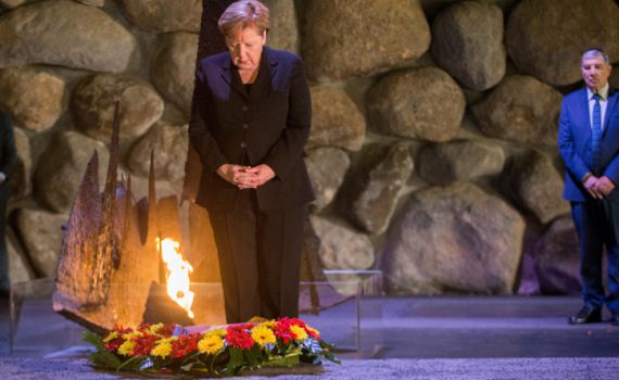 מרקל ביקרה ביד ושם: "לגרמניה יש אחריות"