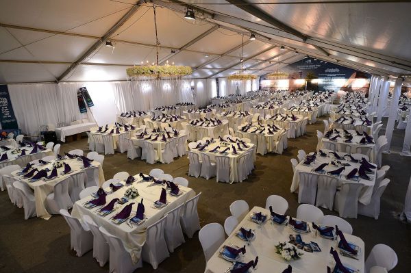 חברון חוגגת יובל עם סעודת השבת הגדולה בעולם