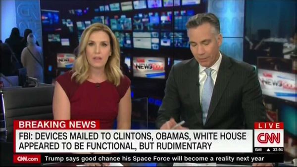 עקב מטען חבלה: בניין ה-CNN פונה בשידור חי. צפו