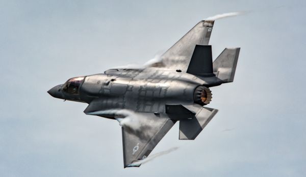 בעקבות תאונה: ארה"ב משביתה מטוסים צבאיים