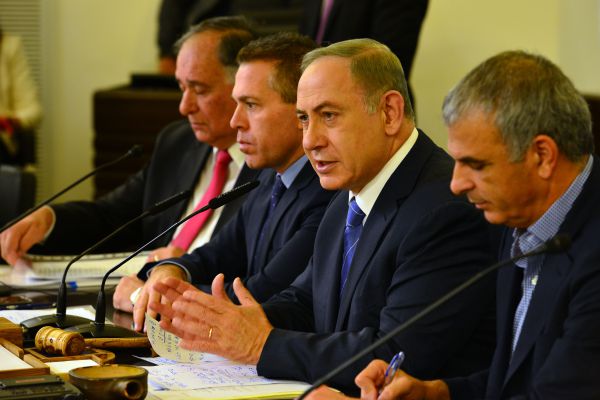 לקול צעקות רמות: ממשלה אישרה קיצוץ בתקציב