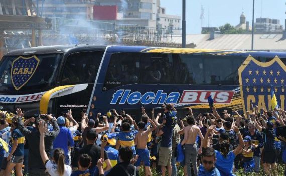 מהומה בארגנטינה: אוהדים התפרעו ומשחק הגמר נדחה