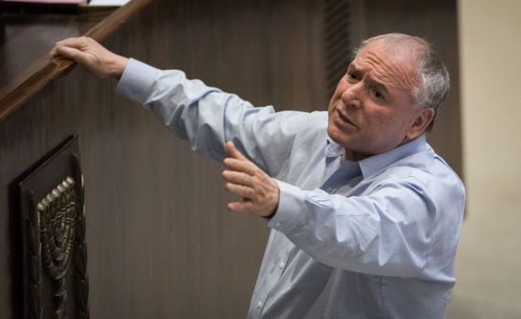 אמסלם: "לפיד ושלח משקרים במצח נחושה"