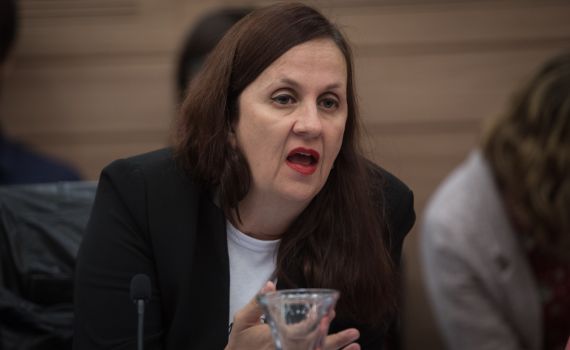 זילבר תגיע לדיון בכנסת, שקד עומדת על עמדתה