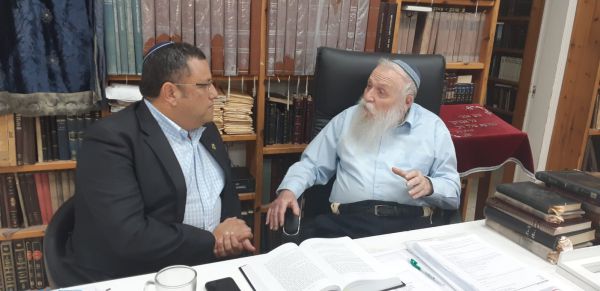 אחרי ההסכם: הרב דרוקמן במכתב תמיכה בליאון