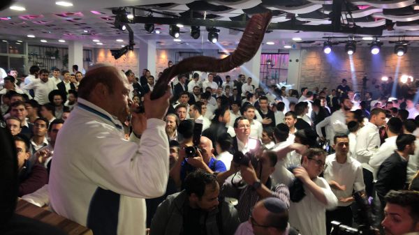 צפו: חגיגות הניצחון של פעילי משה ליאון