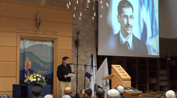 כבוד: הבמאי הסרוג זכה בפרס לתרבות יהודית