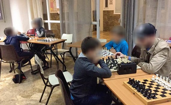 יד לאחים במאבק עם חוג השחמט המסיונרי בחיפה