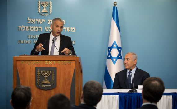 נתניהו הציע לכחלון את תיק החוץ, כ"ץ מועמד לאוצר