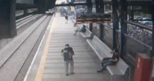 התפרץ אל מותו בתחנת הרכבת בבית יהושע