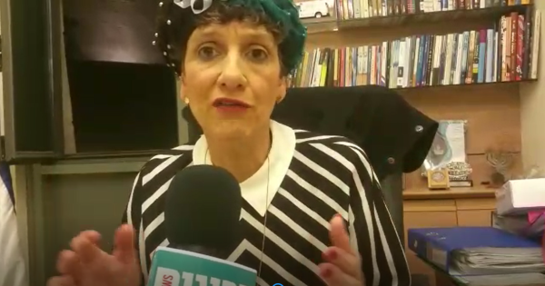 שולי מועלם על נתניהו: "אולי יחלק את ירושלים"