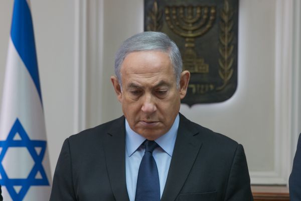 ישיבות סיעה בוטלו, באופוזיציה הסירו הצעות אי אמון