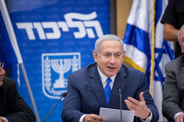 נתניהו מתעקש, מקדמים את חוק "גדעון סער"