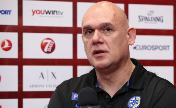 רשמית: מאמן מכבי ת"א פוטר מתפקידו