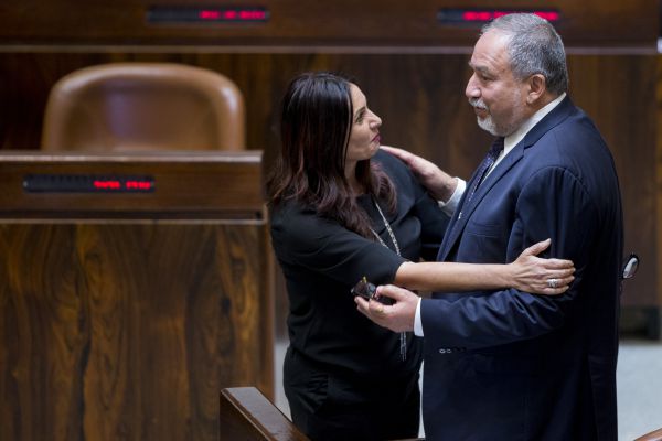 נקבר: חוק הנאמנות בתרבות של רגב לא יעלה להצבעה