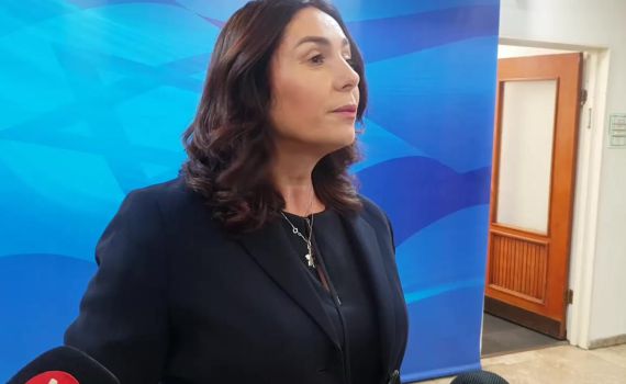 מירי רגב רומזת: "גנץ יודע טוב מאוד למה הוא שותק"