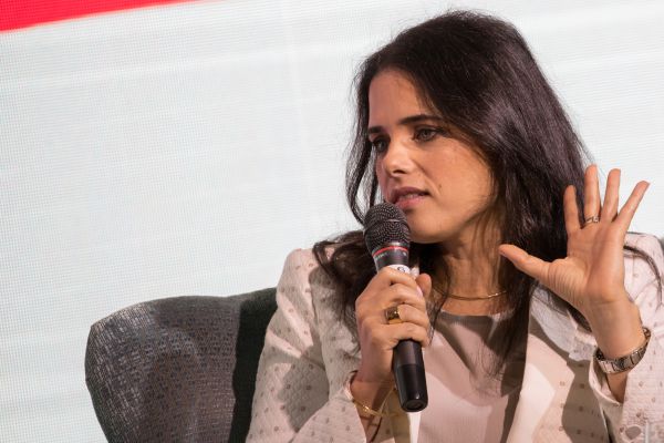 שקד: "להכניס פוליטיקה, יחריב את הייעוץ המשפטי"