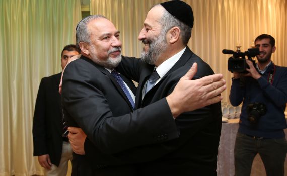 סקר: דרעי וליברמן מתחזקים, מרצ מתרסקת