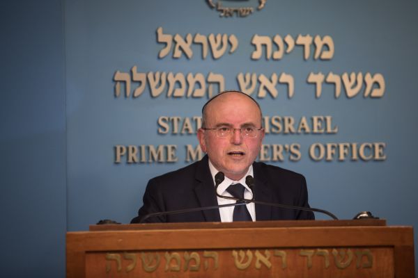 "שמי נקשר לעניינים פוליטיים על לא עוול בכפיי"