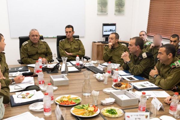 איזנקוט הורה: "לשמור על כוננות בדרום"