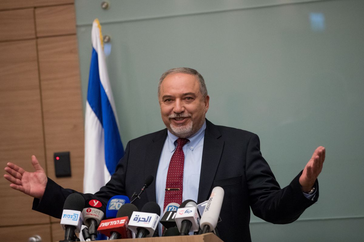 ליברמן ממשיך לזנק: 9 מנדטים רק במגזר הרוסי