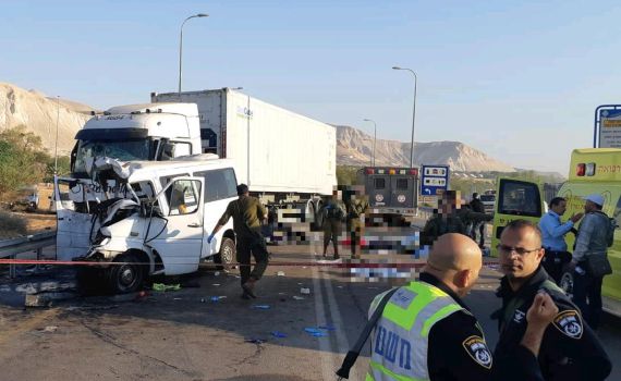 שישה הרוגים בתאונה קשה בכביש 90