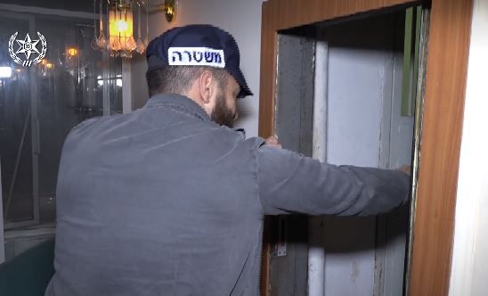 מעצר 13 חשודים על ניהול בתי בושת והעלמת מסים