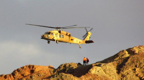 תיעוד: חילוץ נערה ששברה את רגלה בנחל גשרון. צפו