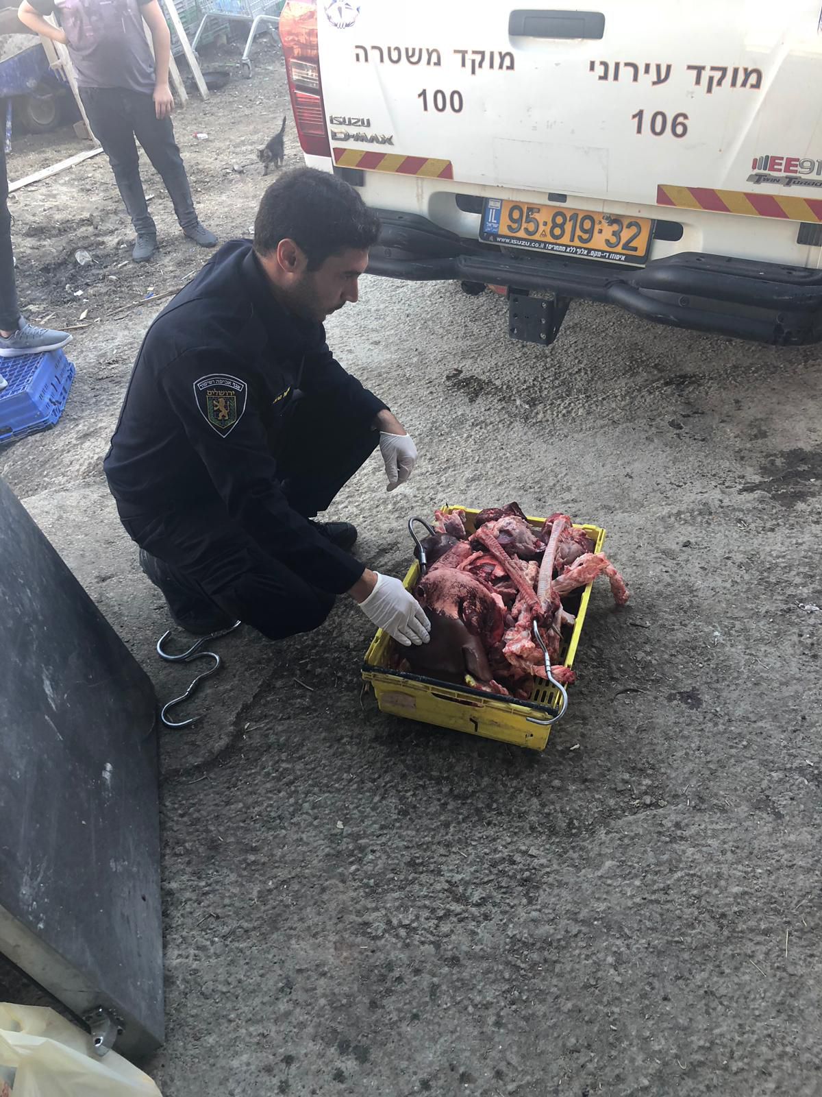 רגע לפני שיצא למסעדות: בשר בשלבי רקבון אותר בי-ם