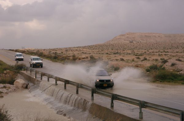 התחזית: סופ"ש גשום; חשש לשטפונות בדרום